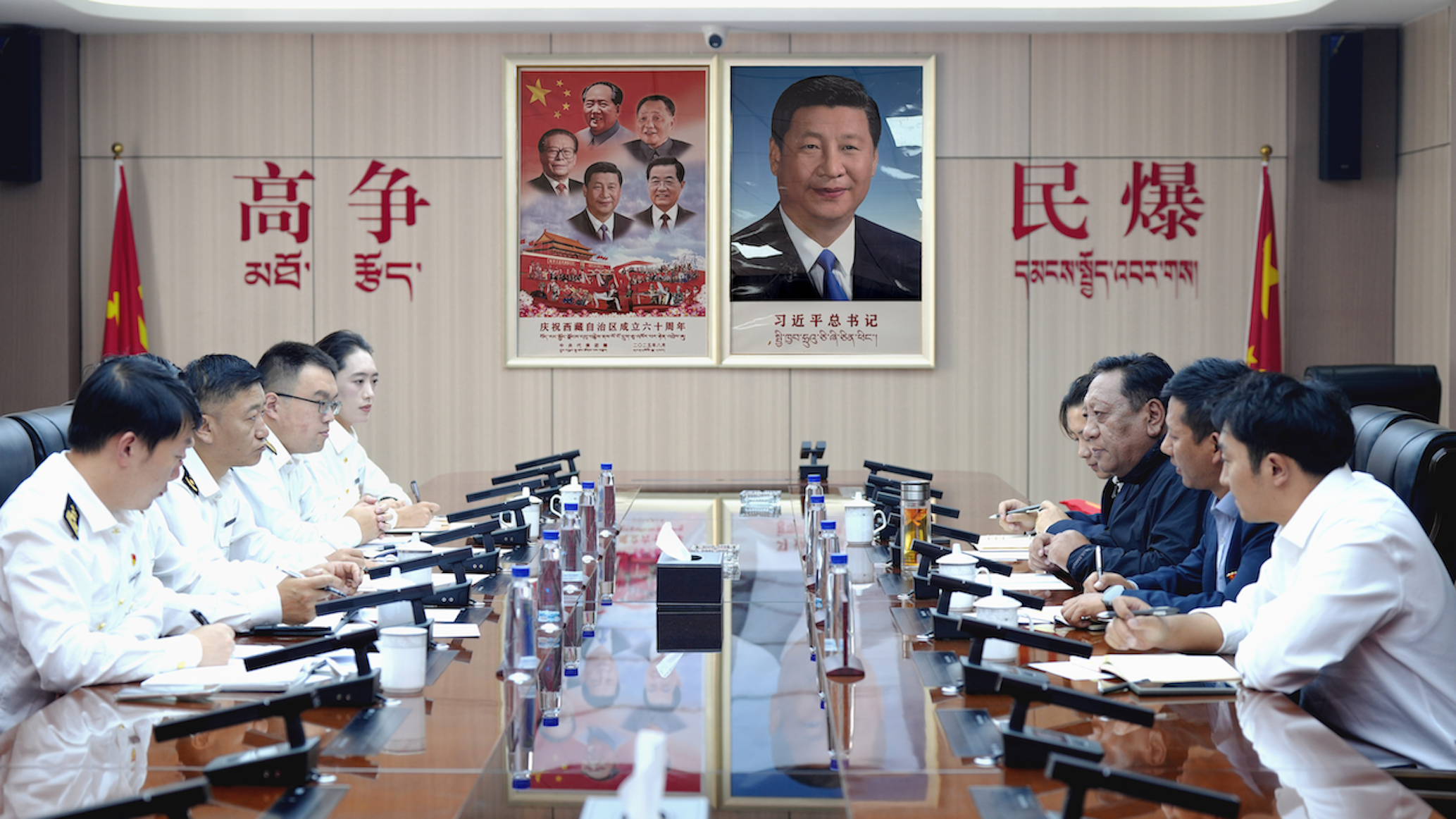 226392027641744827009693674 会议全景.png
